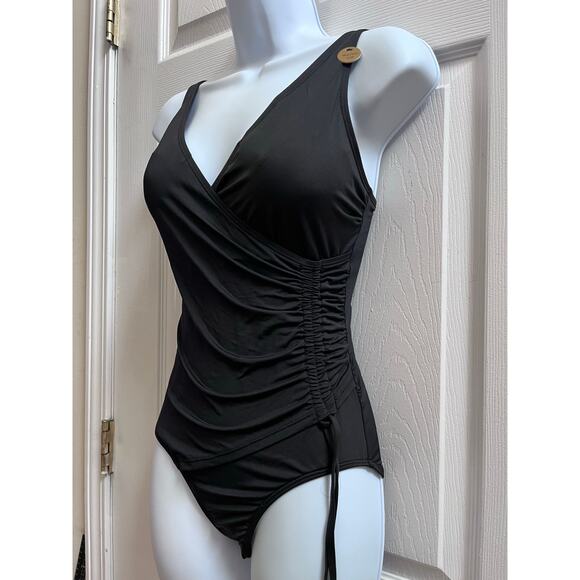 NWT Nip Tuck Swimwear Must Haves Black Ruched One Piece Swimsuit Size 4 - Picture 2 of 14